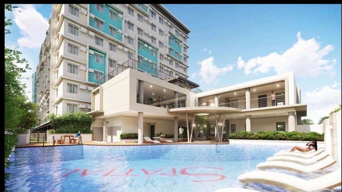 One Spatial Two Bedroom Condominium Unit With Pool And Gym Free Netflix And Wifi Илоило Экстерьер фото